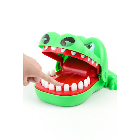 Crocodile Biting Finger Dentist Games Funny Toys