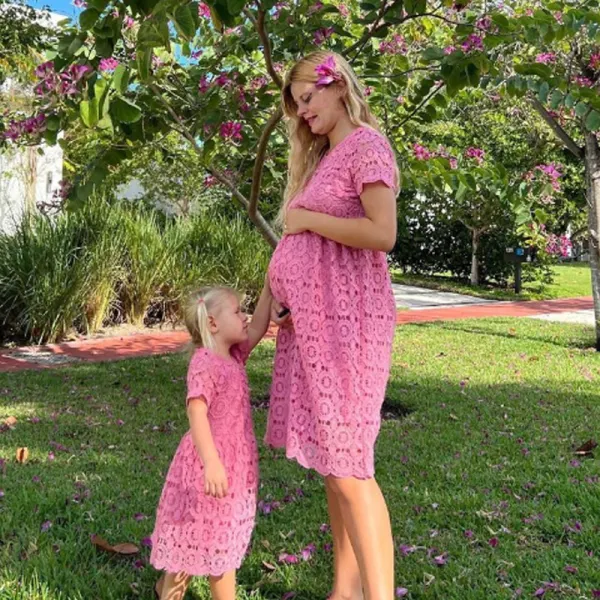 Sweet Pink Lace Short Sleeve Mom Girl Matching Dress - Lukalula.com 
