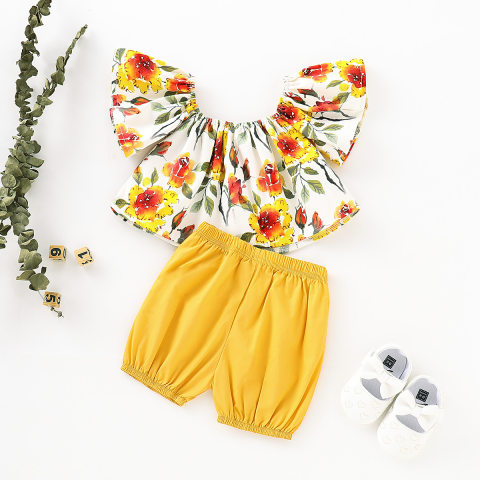 Cute flower print top solid color shorts set
