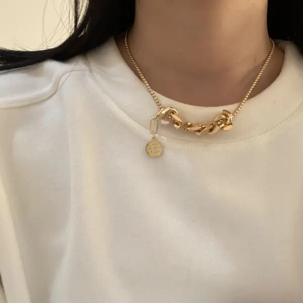 Geometric Chain Golden Pearl Necklace - Lukalula.com 