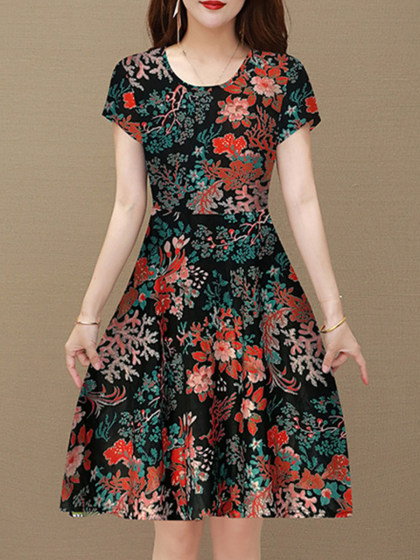 Round Neck Floral Print Plus Size Skater Dress