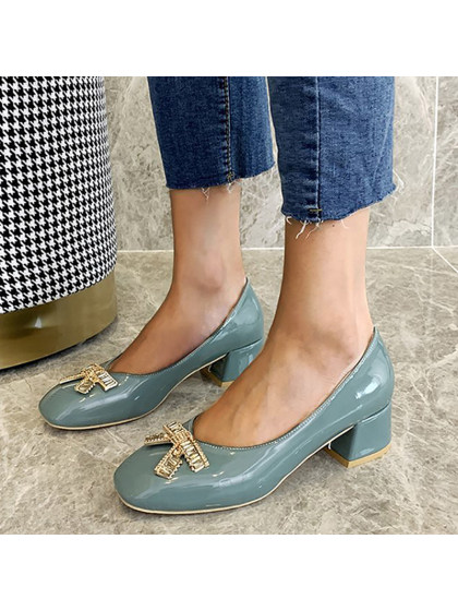 Women's fashion low-heeled shoes