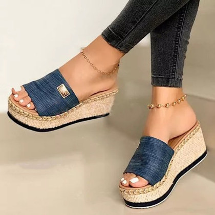 Women's platform wedge slippers