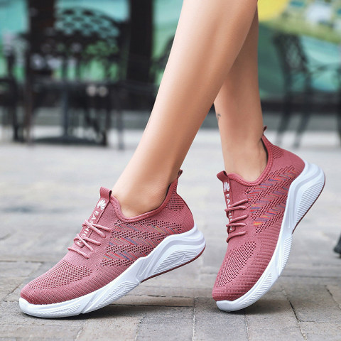Comfortable and breathable casual sneakers
