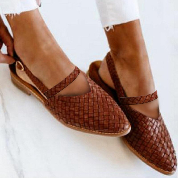 in style flat shoes