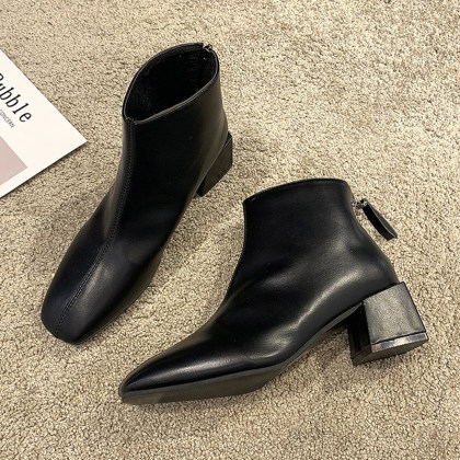 Fashion Boot With Thick Heel And Square Head