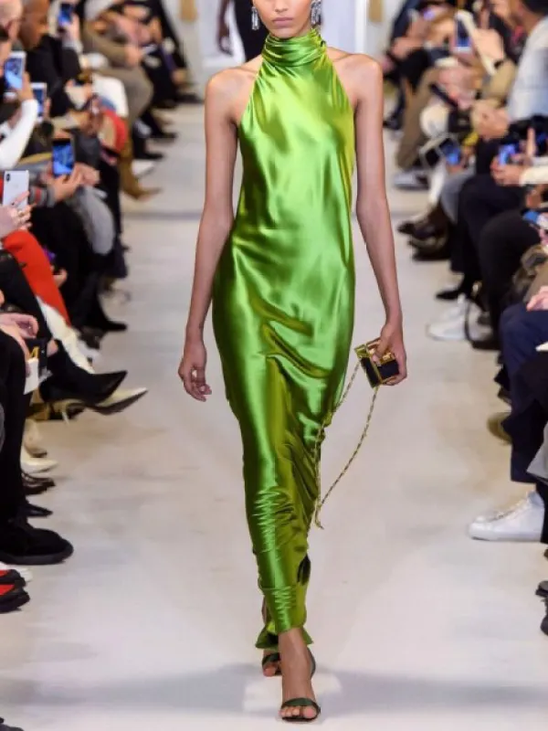 Green Turtleneck Satin Satin Sleeveless Tie Backless Dress - Machoup.com 