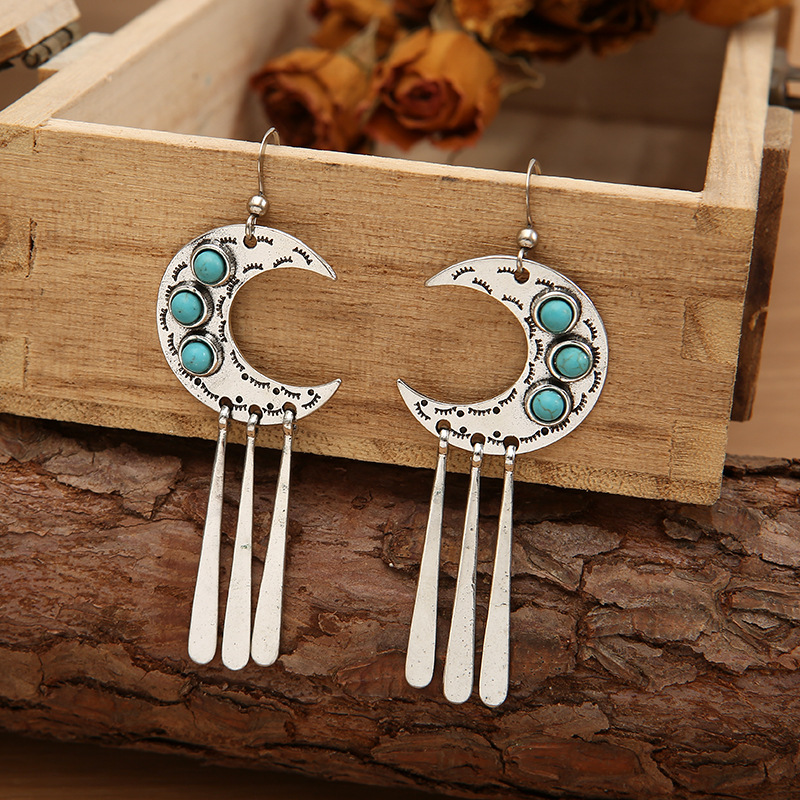 Vintage Crescent Lace Lace Turquoise Tassel Earrings