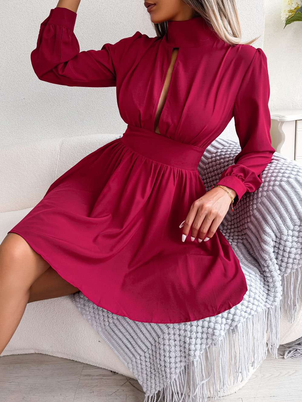 Ladies Elegant Fashion Hollow Waist Holiday Party Dress
