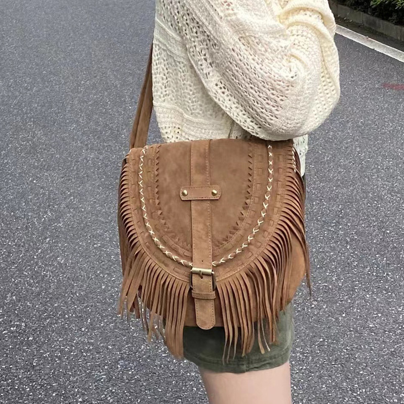 Women Retro Suede Tassel Saddle One Shoulder Small Bag