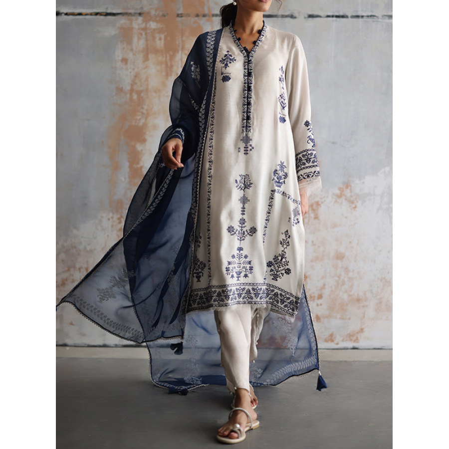 

Costume Pantalon Caftan Imprimé Floral Au Point De Croix