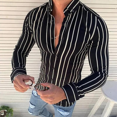 Casual striped shirt with long sleeves