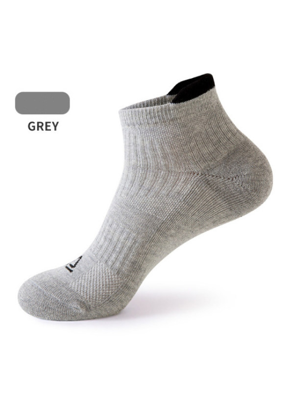 Professional mens sports socks breathable marathon socks