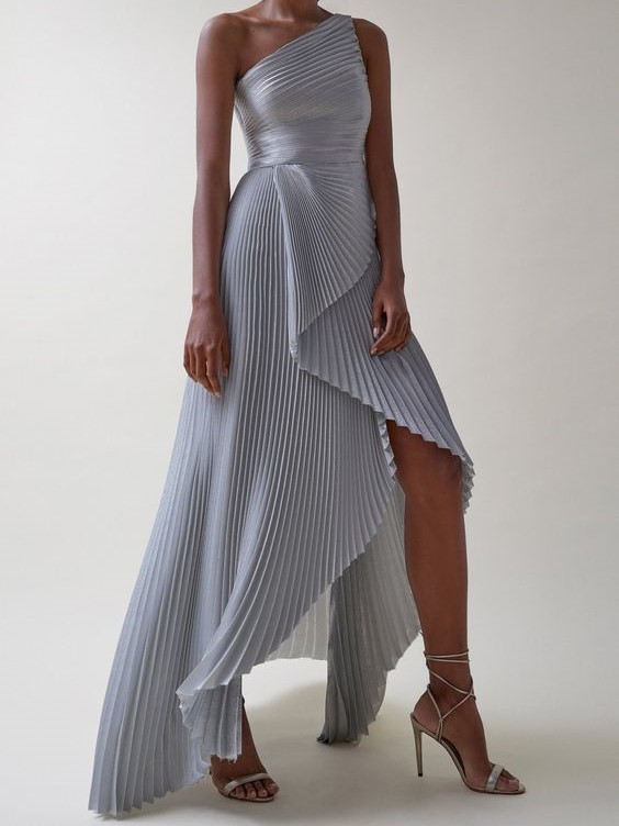Women's Elegant Slanted Shoulder Pleated Dress Gown