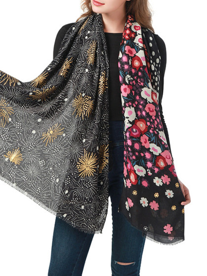 Retro Flower Print Scarf