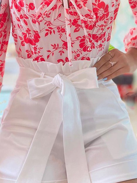 Solid Bud With Belt Pocket Loose Casual Shorts