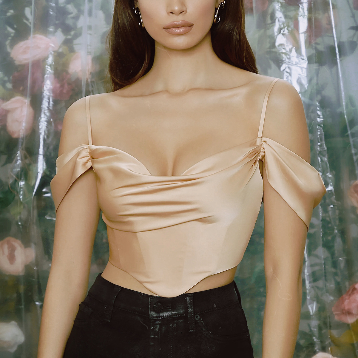 2022 European And American Cross border New Amazon Popular Women's Sexy Satin V neck Pleated Umbilical Suspender Top Women