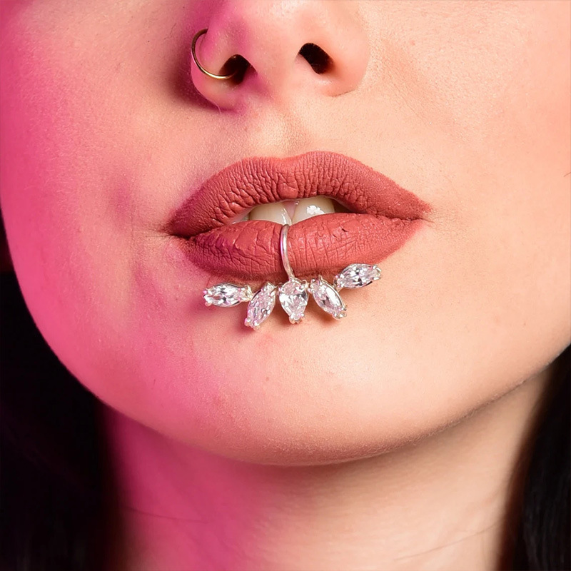 Shiny Sexy Zircon Lip Stud
