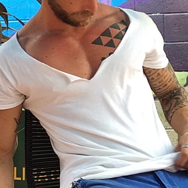 Men's Casual V-Neck Cotton T-Shirt - Fineesa.chimpone.com 
