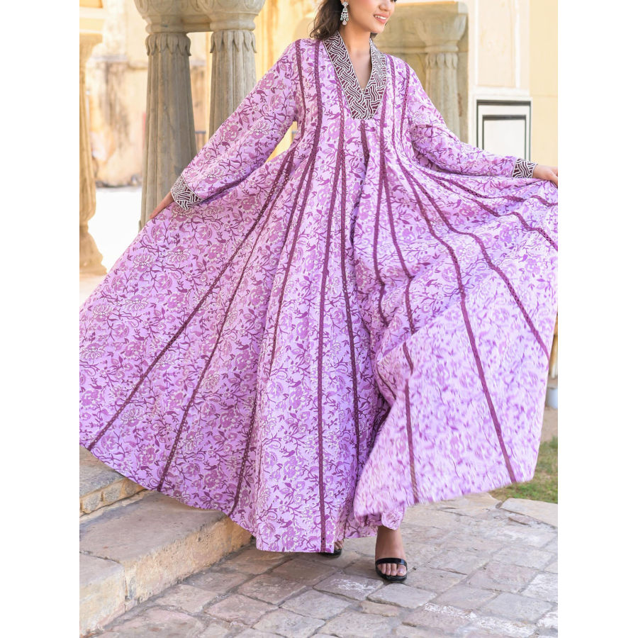 

Stilvolles Ramadan-Kaftan-Kleid Mit Blumendruck