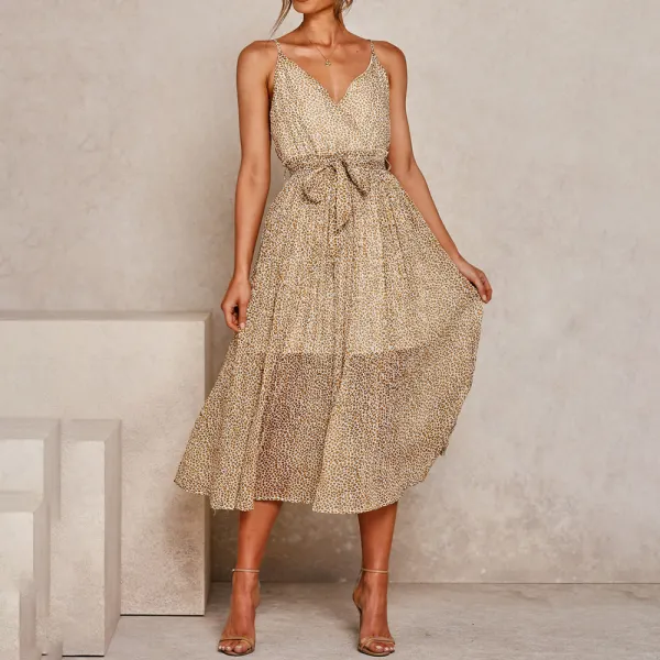 Pleated elegant dress with fashionable suspenders - Leanarea.chimpone.com 