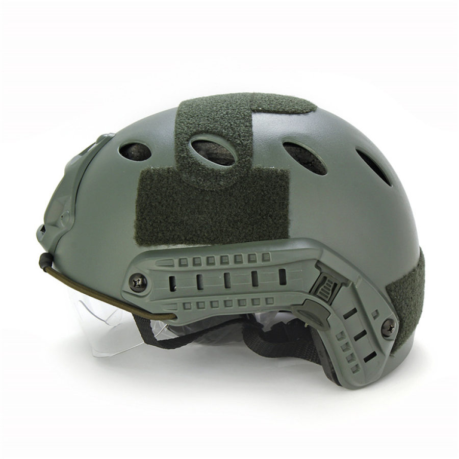 

Outdoor tactical helmet