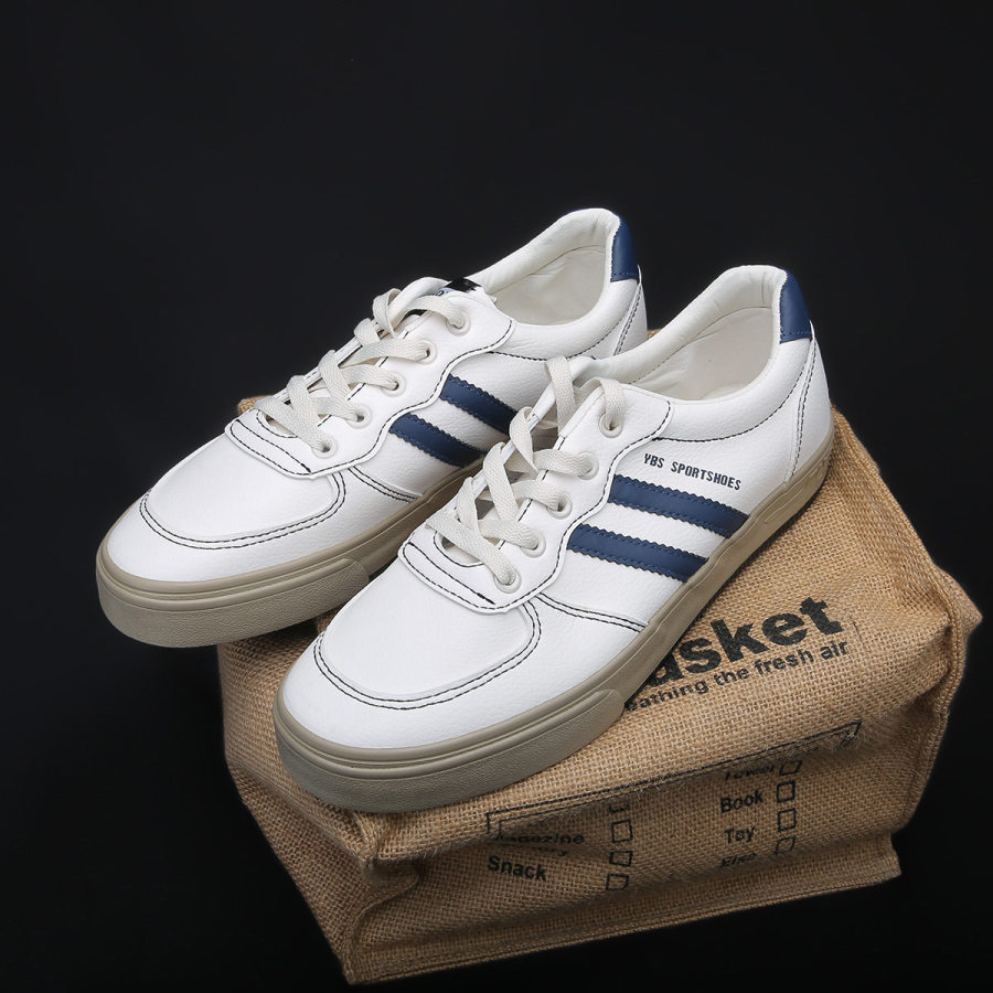 

Men's casual comfortable white sneakers