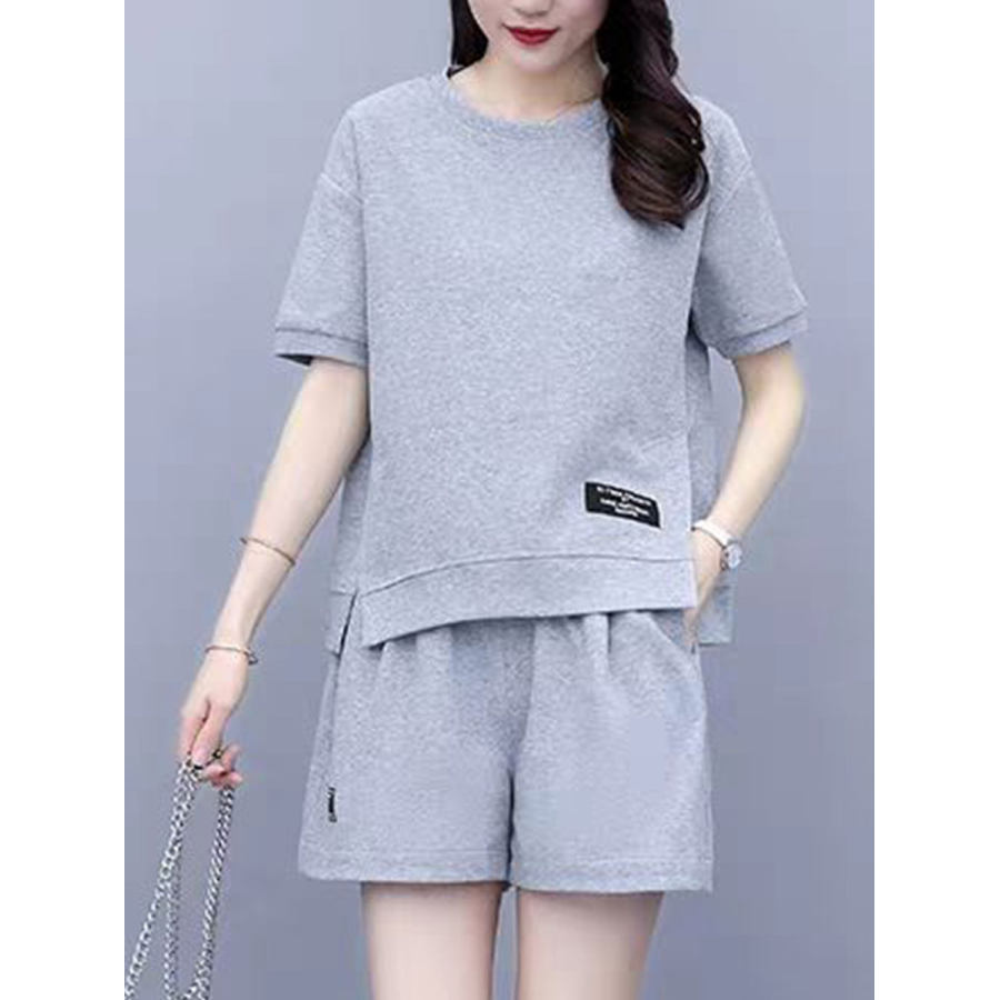 

Round Neck Solid Color Short-sleeved Shorts Casual Suit