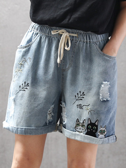 Literary casual embroidered denim shorts