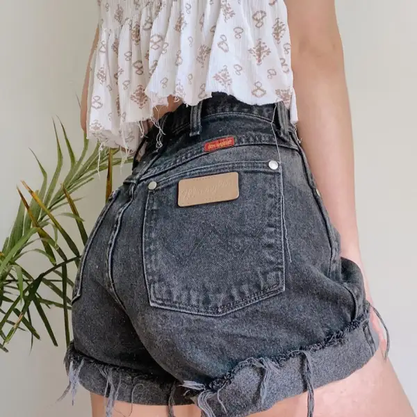 Women denim shorts - Leanarea.chimpone.com 
