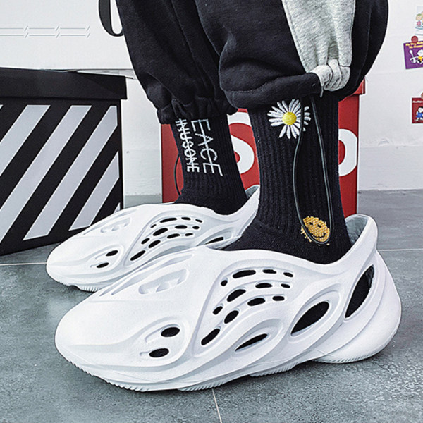 trendy beach shoes