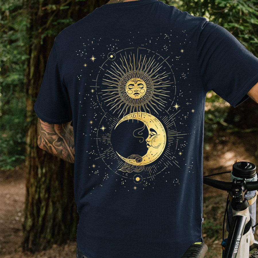 

Men's Vintage Sun Moon Star Print Crewneck T-shirt