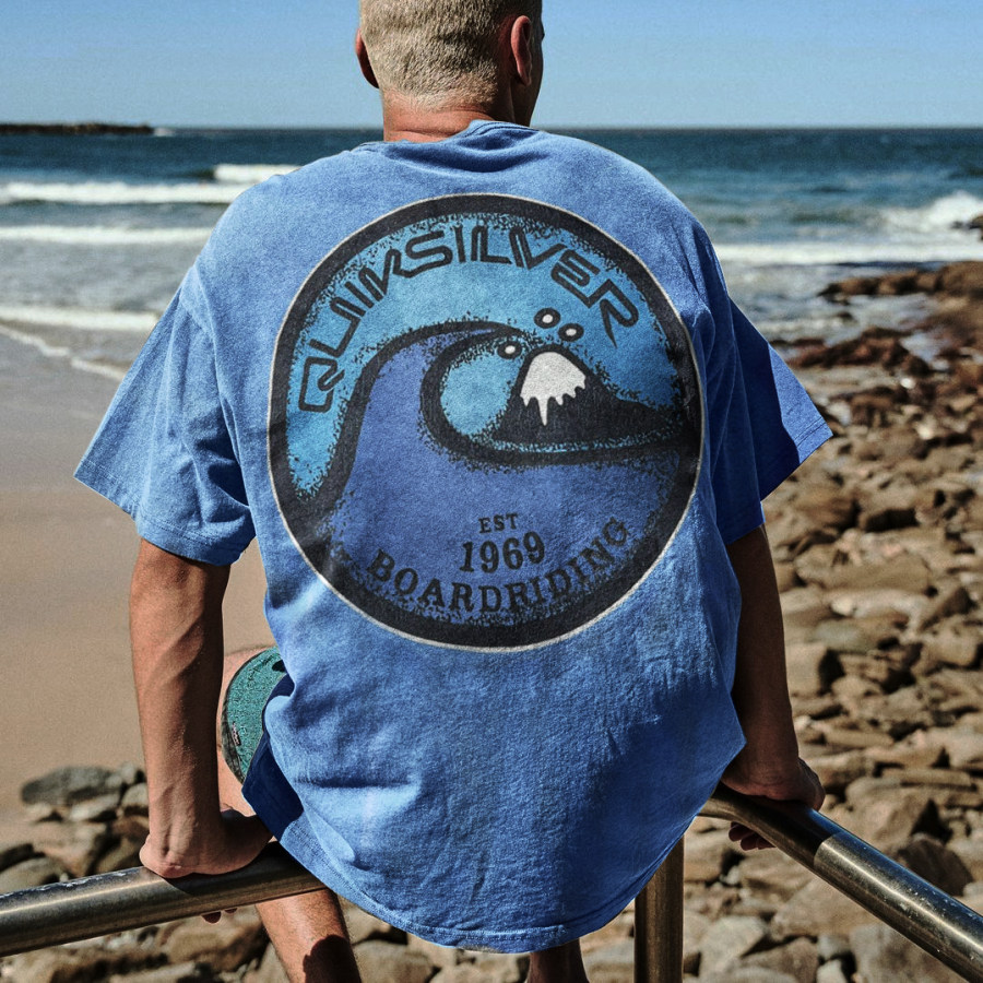 

Vintage Oversized Unisex Holiday Surf Print T-shirt