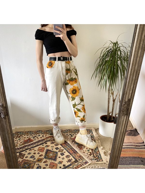 New Trend Sunflowers Printed Beige Jeans - Inkshe.com 