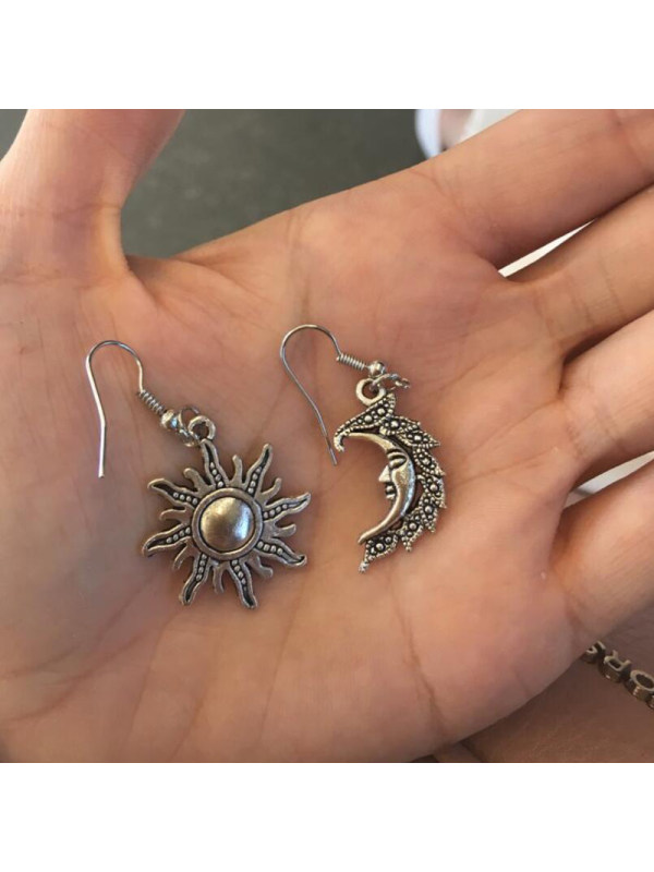 

Vintage Sun Moon Lady Earrings