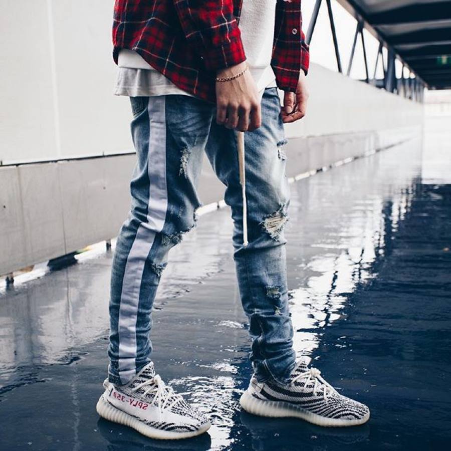 

Side Stripes Ripped Zip Hem Jeans