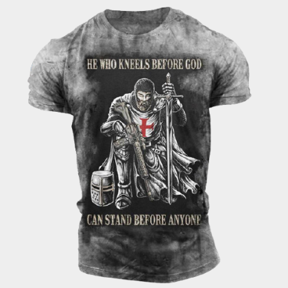 He Who Kneels Before God Can Stand Before Anyone Men's Retro T-shirt