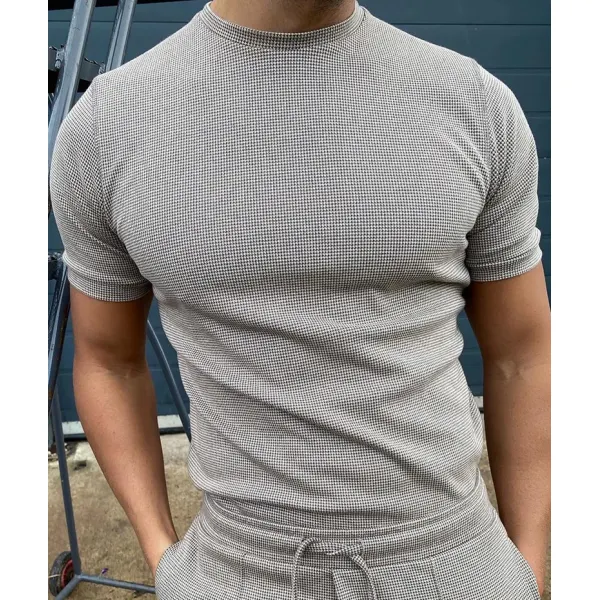 Round neck short sleeve T-shirt in plain fabric - Stormnewstudio.com 