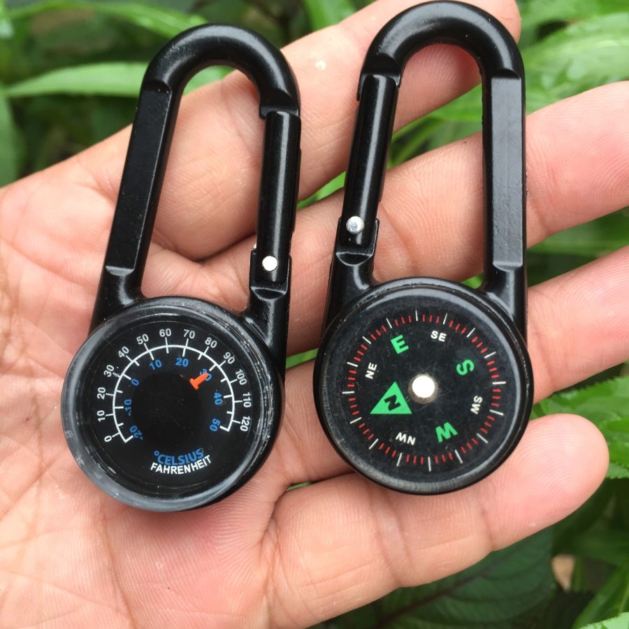 

Outdoor Camping Portable Quick-hanging Carabiner Double-sided With Thermometer Zinc Alloy Compass