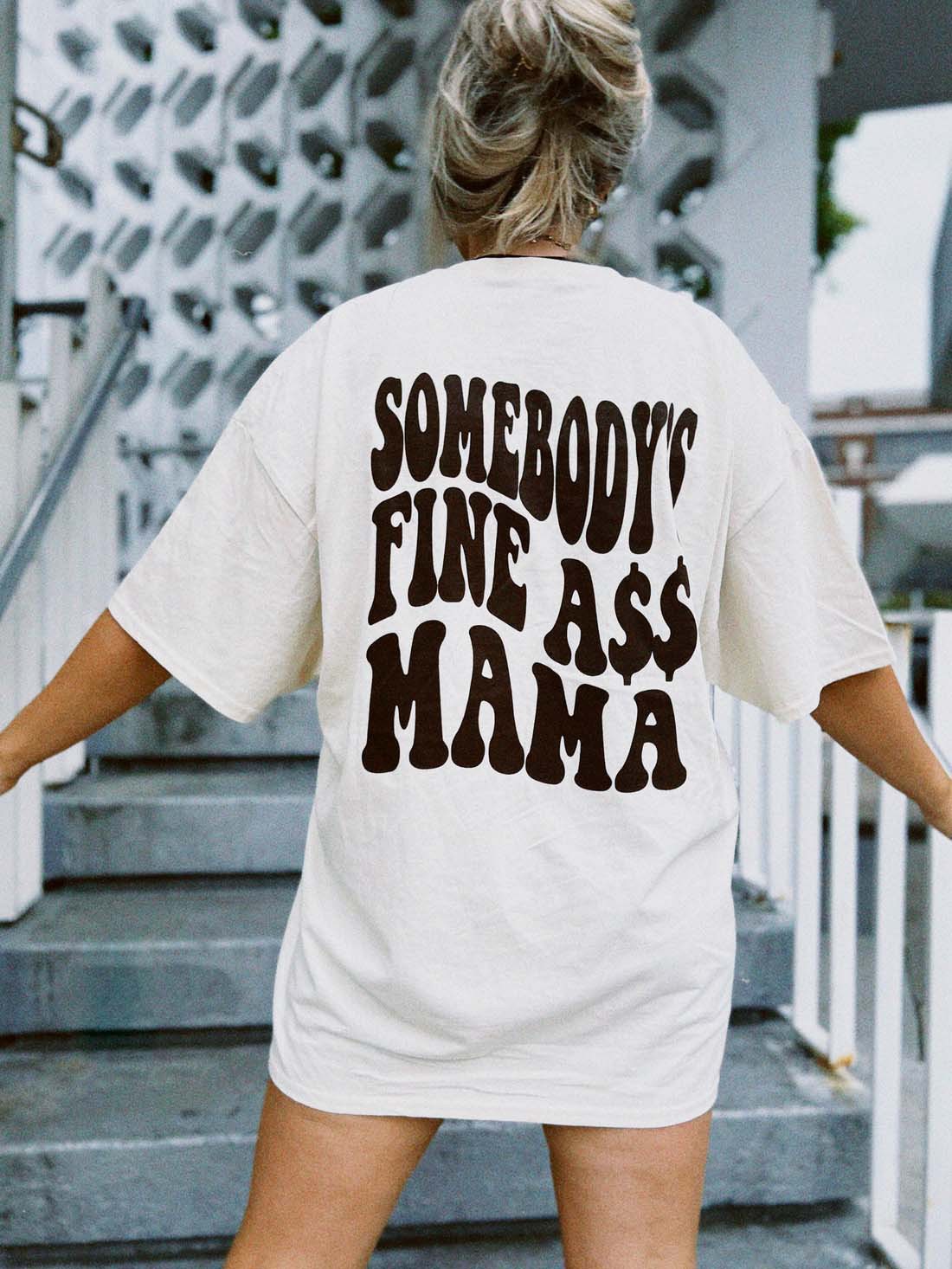 Women's Somebody's Fine Ass Chic Mama Oversized T-shirt