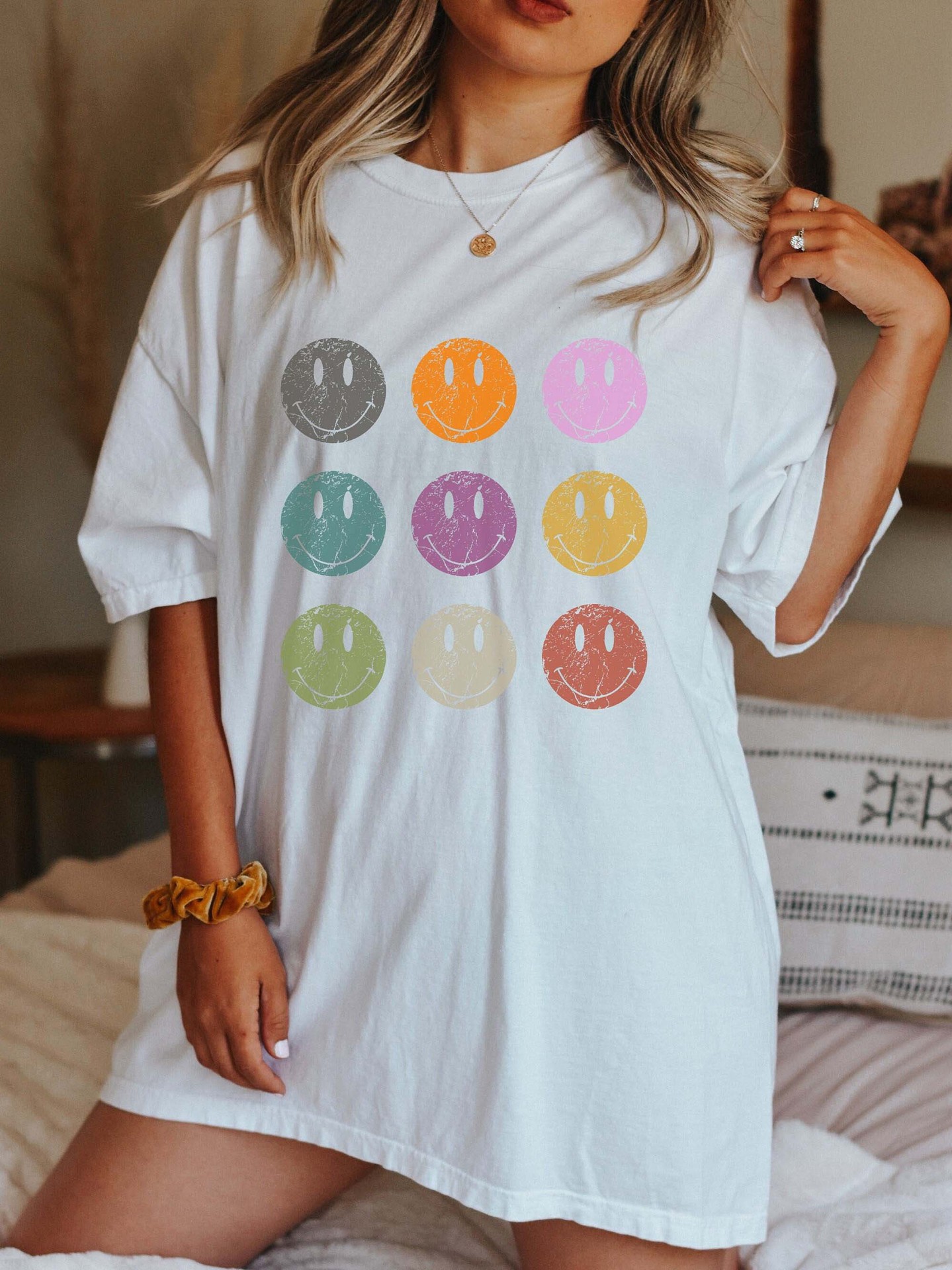 Women's Comfort Colors Smile Print Chic Oversized T-shirt