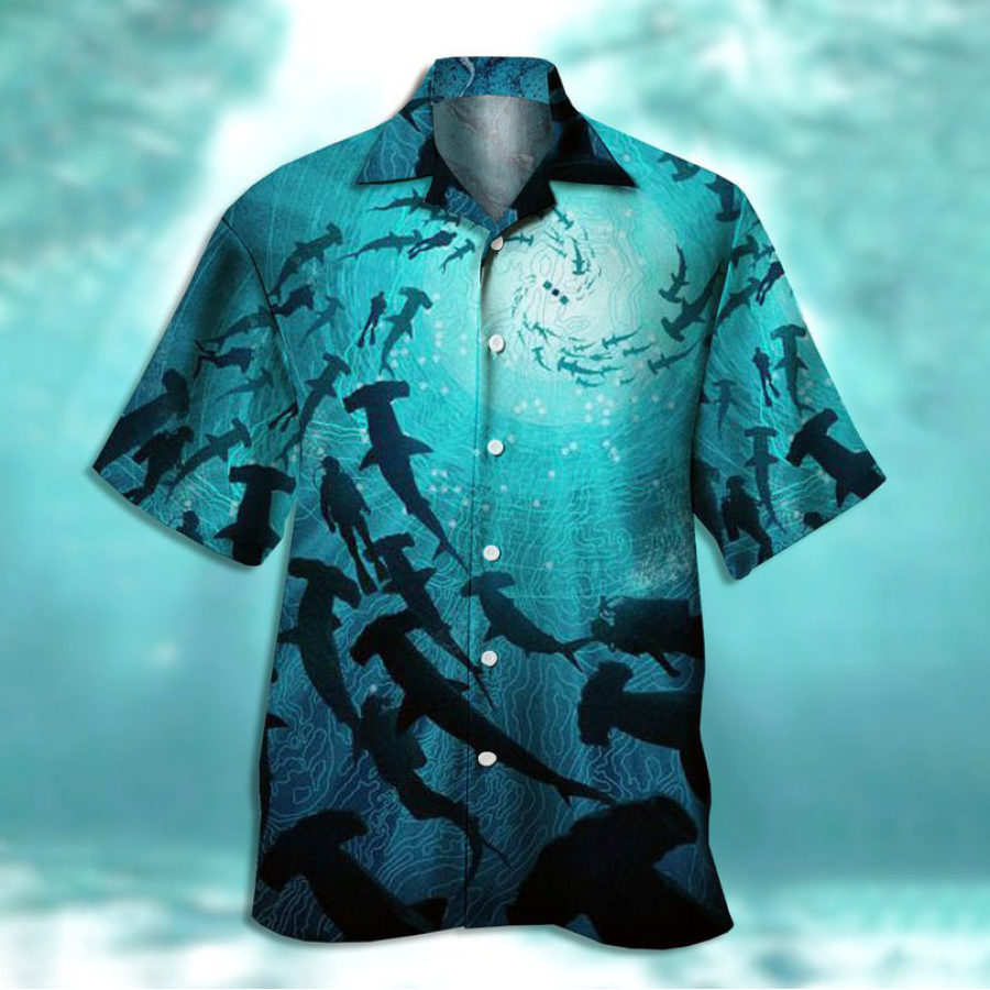 

Men's Whale Beach Short Sleeve Shirt