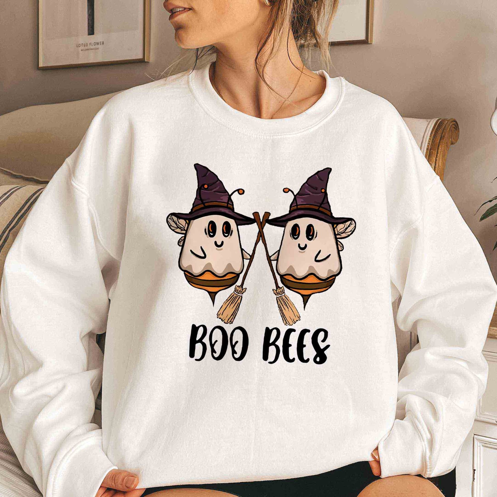 Women's Boo Bees Halloween Chic Crewneck Sweatshirt