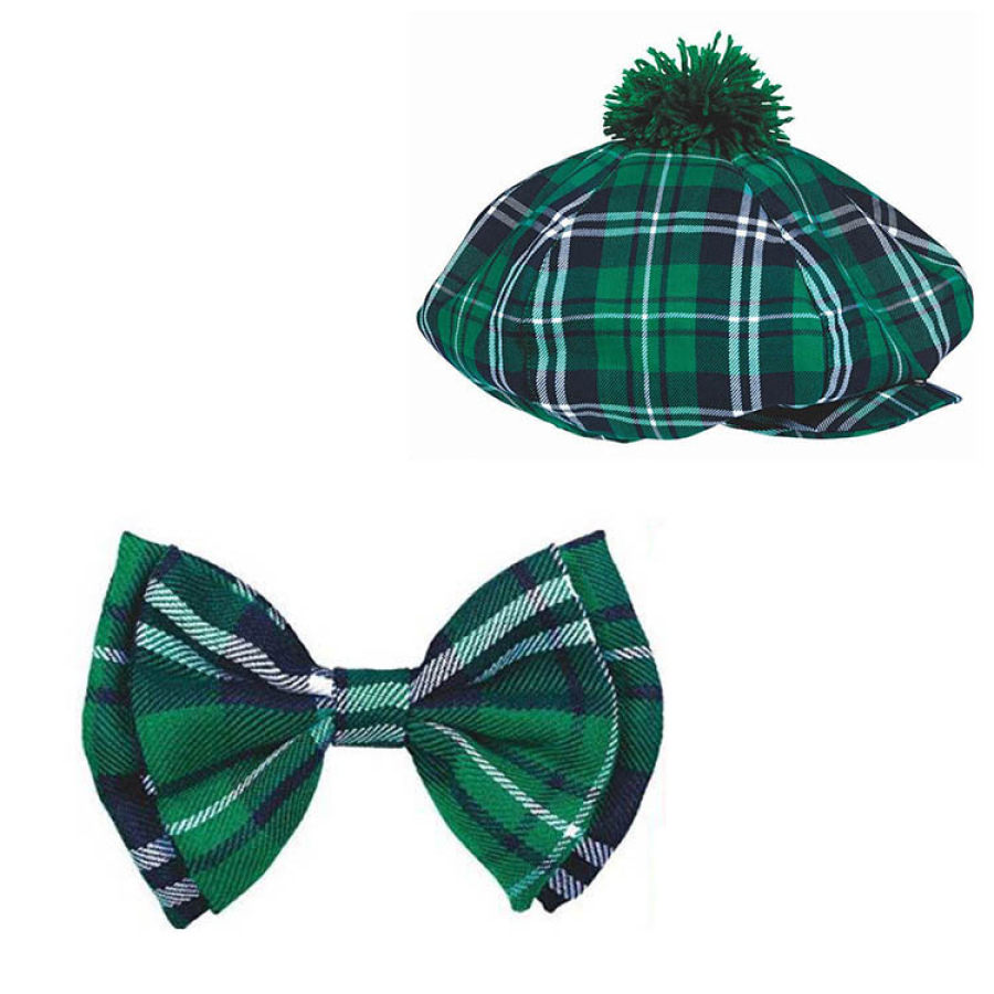 

Зеленый костюм в ирландскую клетку с кепкой и галстуком-бабочкой ко Дню Святого Патрика