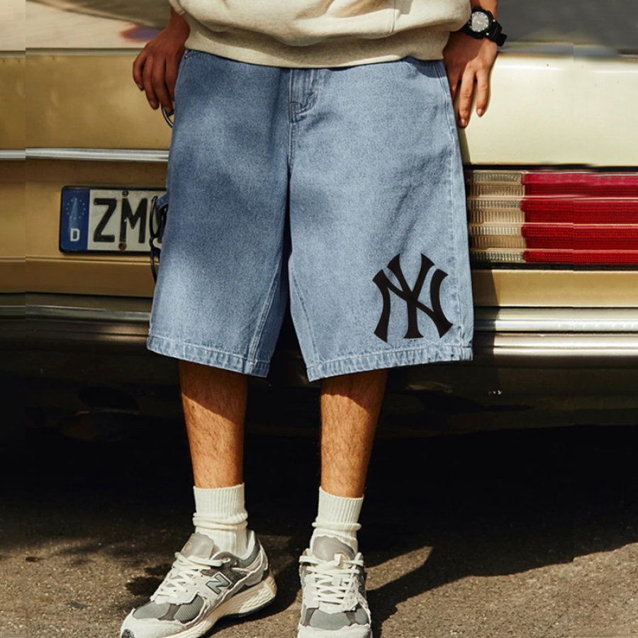 

Trendige Oversize-Jorts Für Herren