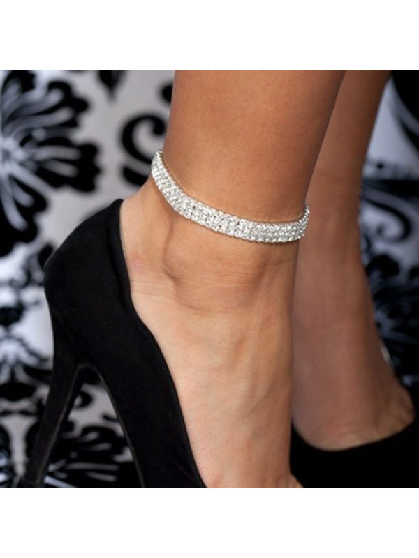 Simple and versatile anklet