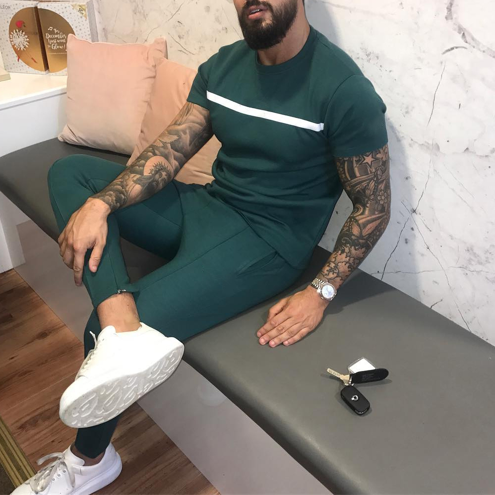 Men's Casual Short-sleeved T-shirt Chic Sports Suit