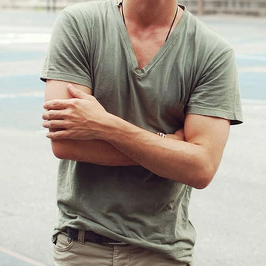 

Men's Short-sleeved Casual And Comfortable Solid Color V-neck T-shirt