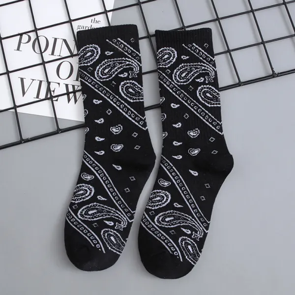 Harajuku Cashew Flower Print Black And White Sports Socks - Kalesafe.com 