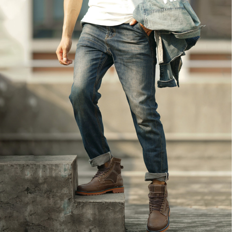 

Heavy washed old-fashioned distressed jeans